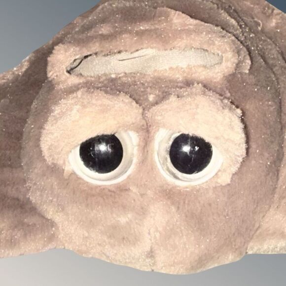Vintage 1994 The Petting Zoo Gray Big Eyes Soft Plush Stingray Stuffed Animal - Picture 2 of 8